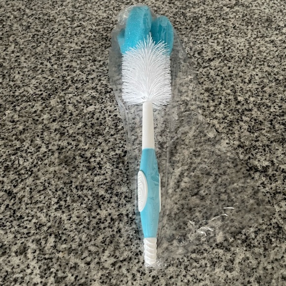 NWOT Dr Brown Bottle & Nipple Brush designed by Dr. Brown Baby Bottles - Picture 7 of 7